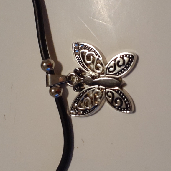 Unbranded Jewelry - Butterfly Necklace Nice Pendant Claw Adjustable Clasp